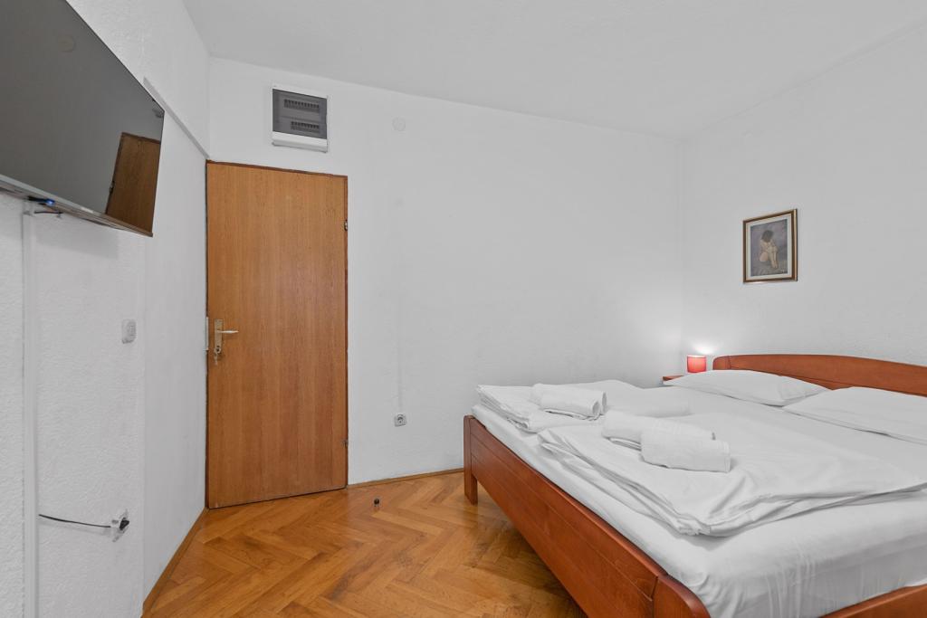 83393_3330_1748967556